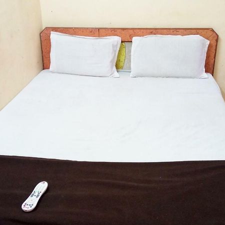 Hotel Sapna Lodge Vashi Exterior photo