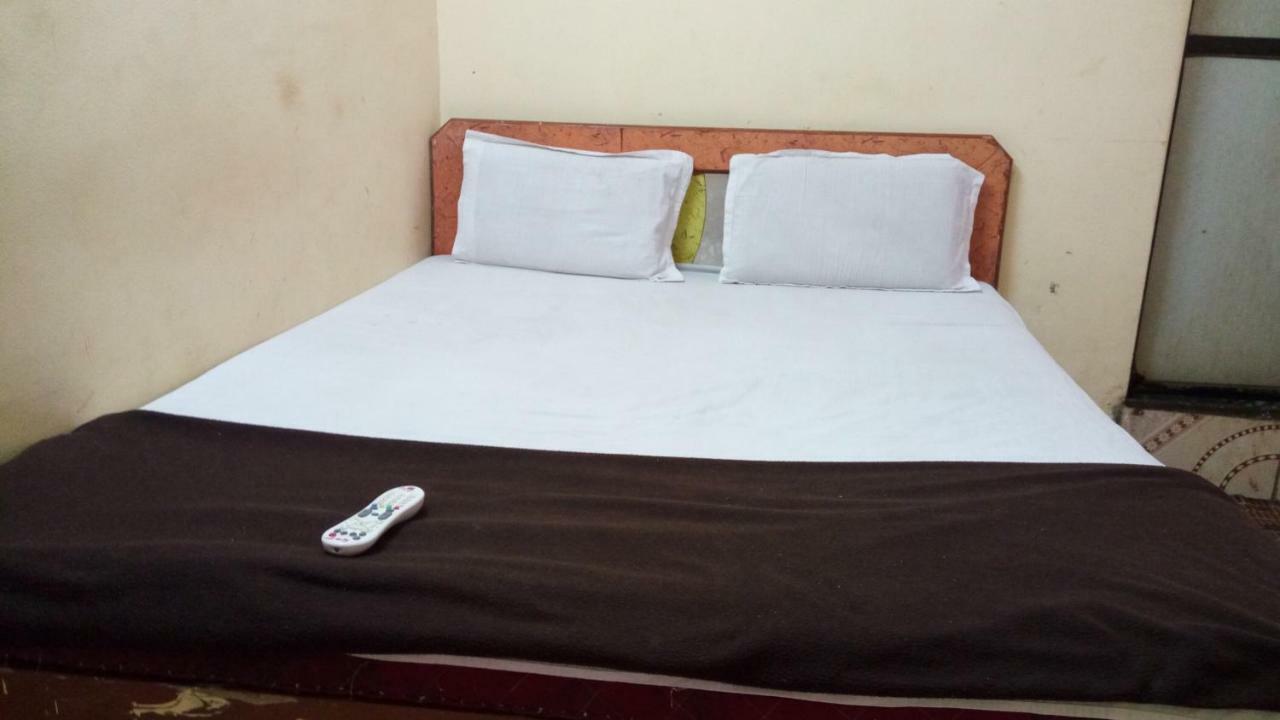 Hotel Sapna Lodge Vashi Exterior photo